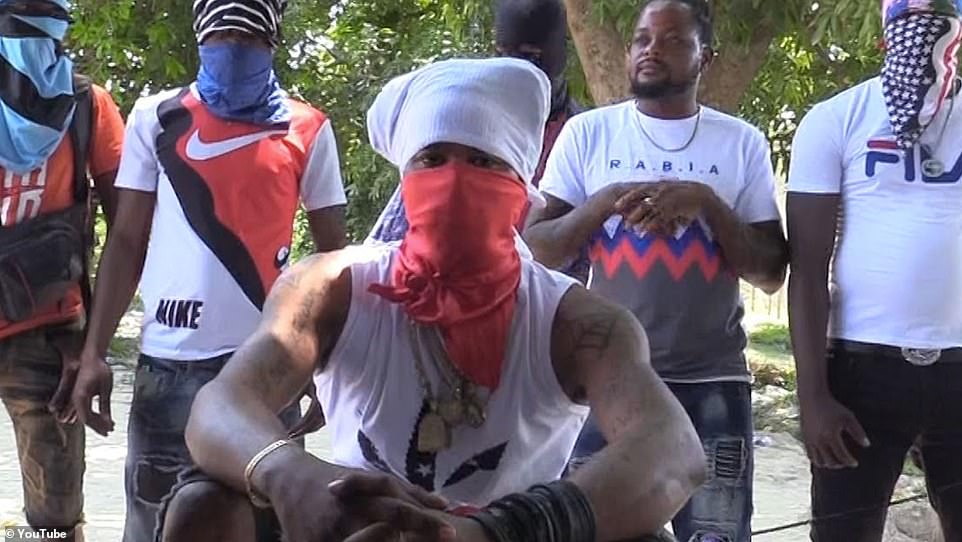 Violence en Haïti : Les ‘400 Mawozo’ incendient un commissariat à Ganthier, aggravant la crise sécuritaire »